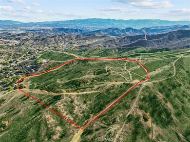 2 Burlwood Dr, Castaic, CA 91384 - photo 4