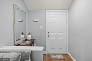 18174 Windsor Hill Dr, Olney, MD 20832 - photo 3