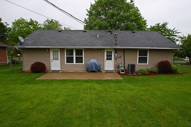 336 Meadow Dr, Circleville, OH 43113 - photo 6