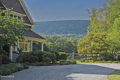 ENTRANCE WITH A VIEW