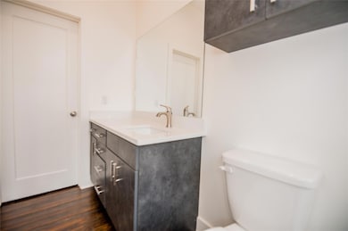 110 W Knox St unit 200, Ennis, TX 75119 - photo 7