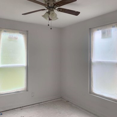 508 S Scullin Ave, Denison, TX 75020 - photo 4