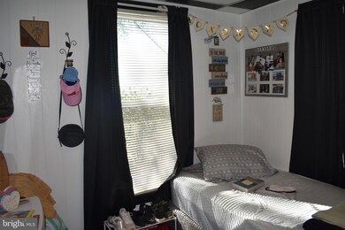 332 N 13th St, Reading, PA 19604 - photo 5