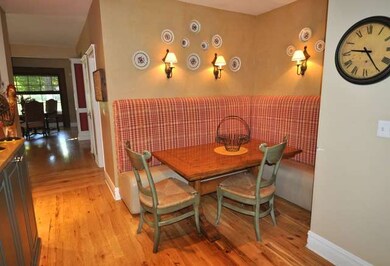 275 E May St, Elmhurst, IL 60126 - photo 7