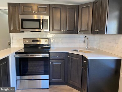 21 E Price St unit 3, Philadelphia, PA 19144 - photo 3