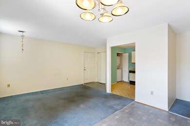 5802 Lantana Cir, Frederick, MD 21703 - photo 4