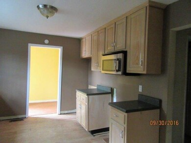 258 Neal Dr, Rossville, GA 30741 - photo 2