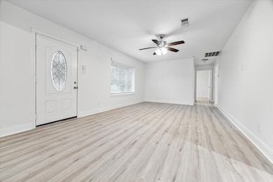 1707 W 43rd St, Houston, TX 77018 - photo 4