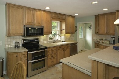 10335WestMain_08