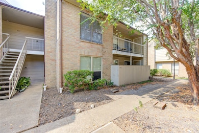 2120 Wilcrest Dr unit 220, Houston, TX 77042 - photo 6