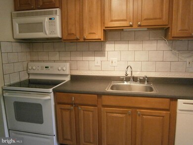 5220 Karl Place NE, Washington, DC 20019 - photo 3