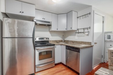 97 College Ave unit 7, Somerville, MA 02144 - photo 4