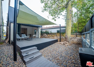 205 Venice Way, Venice, CA 90291 - photo 2