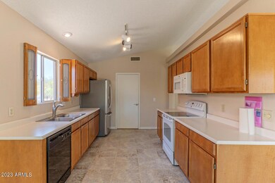 3513 E Sequoia Dr Phoenix AZ-large-006-0