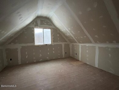 39 G B Dr, Readsboro, VT 05350 - photo 7