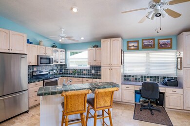 kitchen & Built in desk