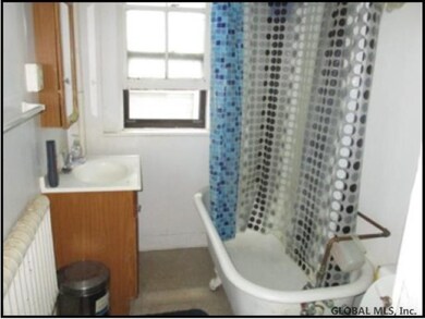 530 Morris St unit PINE HILLS, Albany, NY 12208 - photo 5