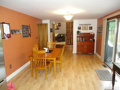 Kitchen Dining 56 Old Orchard Lane, Orchard Park, 