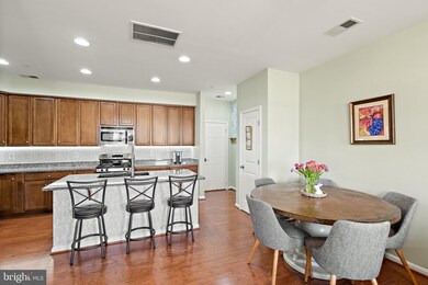 7706 Cedar Branch Dr, Gainesville, VA 20155 - photo 6