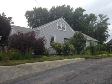 38 Beacon St, Cranston, RI 02910 - photo 4