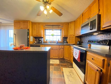 6066 State Road 60 W, Mitchell, IN 47446 - photo 4