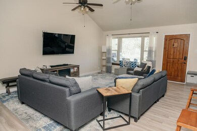 328 Silver Ln, Azle, TX 76020 - photo 5