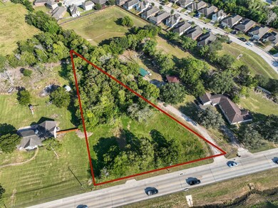 0 S Johnson St unit 73866174, Alvin, TX 77511 - photo 2