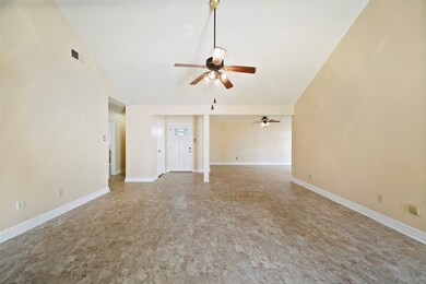 8118 Town Creek Dr, Houston, TX 77095 - photo 4