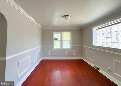 6115 Moyer Ave, Baltimore, MD 21206 - photo 5