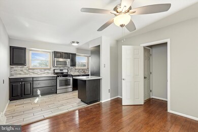 1716 Kendrick Ln, Norristown, PA 19401 - photo 6