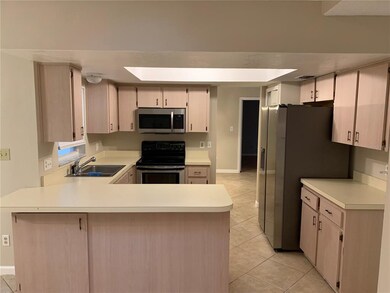 8165 Saint Albans Dr unit 2, Orlando, FL 32835 - photo 5