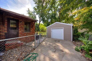 1728 Marella Trail, Des Moines, IA 50310 - photo 3