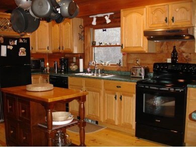 200 Clark Hill Rd, West Rutland, VT 05777 - photo 4