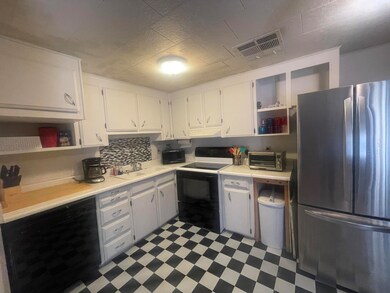 Appliances included
