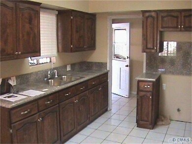 506 W Peach St, Compton, CA 90222 - photo 6