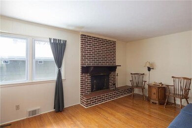 5305 Barton Dr, Shawnee, KS 66203 - photo 6