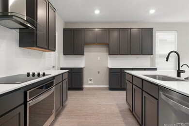 5118 Escudero, San Antonio, TX 78261 - photo 3