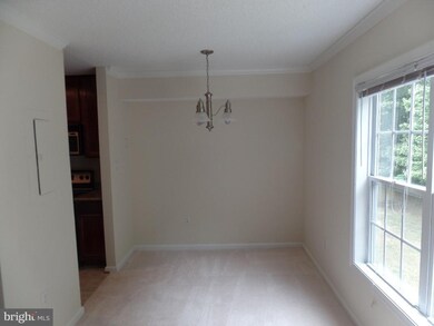 15548 Horseshoe Ln, Woodbridge, VA 22191 - photo 6