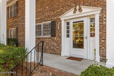 325 Driftwood Cir unit B, Southern Pines, NC 28387 - photo 2