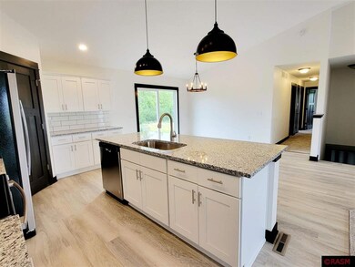 Listing pictures are of a previous build that had 