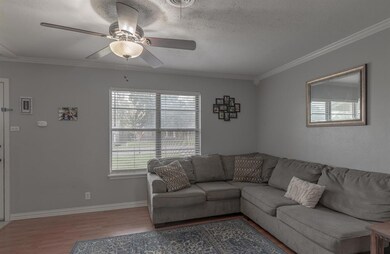 1204 Tanglewood Dr, Cleburne, TX 76033 - photo 4