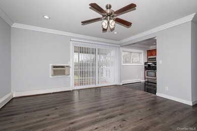 52 Johnson Ave unit 3-7C, Sayville, NY 11782 - photo 3