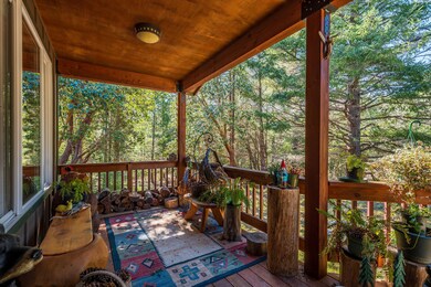 461 Wolf Song Dr, Grants Pass, OR 97526 - photo 2