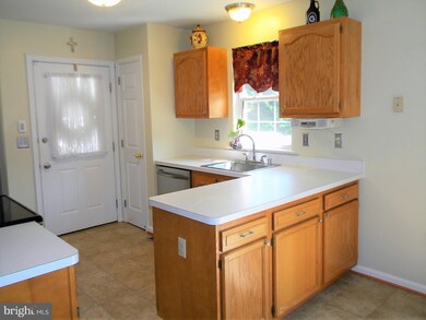 8045 Portland Ct, Owings, MD 20736 - photo 6