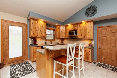 208 Northfield Dr, Kellogg, IA 50135 - photo 4