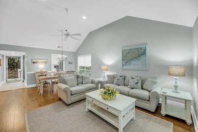 CREM - 626 Double Eagle Trce + Amenities