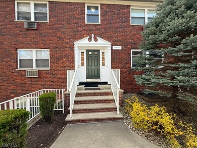 203 1 N Beverwyck Rd unit 1, Parsippany-Troy Hills Twp., NJ 07034 - photo 2