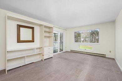 101 Fletcher - Interior