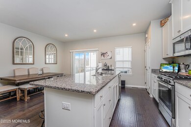 606 Bayside Ct, South Amboy, NJ 08879 - photo 5