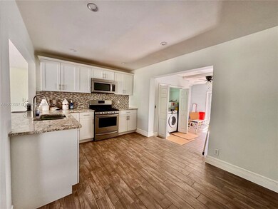 112 Milton St unit 114, Lantana, FL 33462 - photo 6